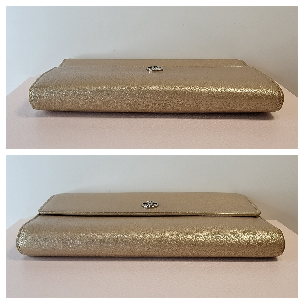 .  CHANEL 💯 Authentic CC Logo Leather Trifold Wallet - Picture 9 of 13